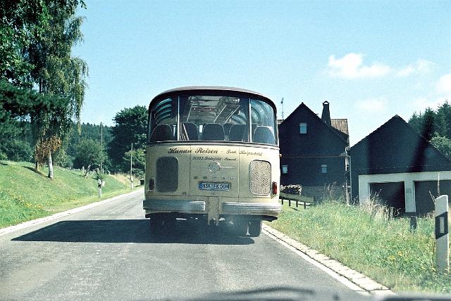 F1000010