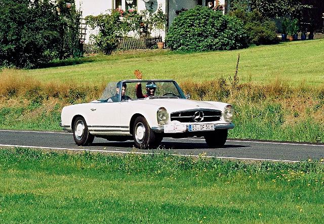 F1000025